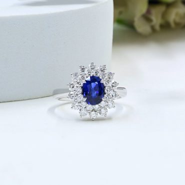 18K White Gold Blue Sapphire Diamond Ring