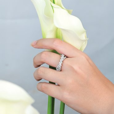 18K White Gold Diamond Ring