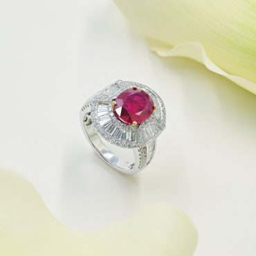 18K White & Yellow Gold Ruby Diamond Ring