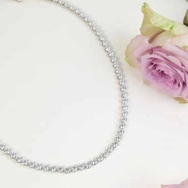 18K White Gold Diamond Necklace
