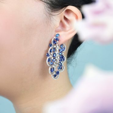 18K White Gold Blue Sapphire Diamond Earrings