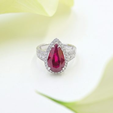 18K White Gold Ruby Diamond Ring