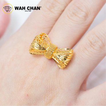 WAH CHAN 916 Gold Ring - Ribbon OSR1099