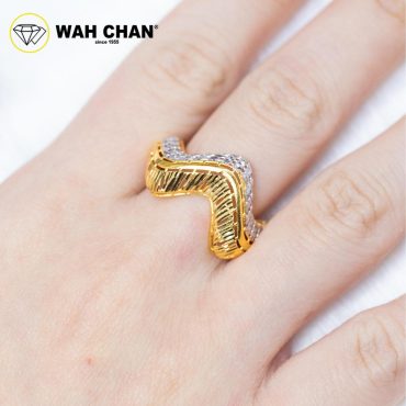 WAH CHAN 916 Gold Ring - White Gold Plating Modern Wave Ring OSR1100